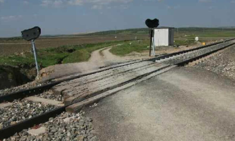 Paradas paso a nivel tren