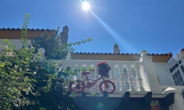 Bicicleta balcon amanecer