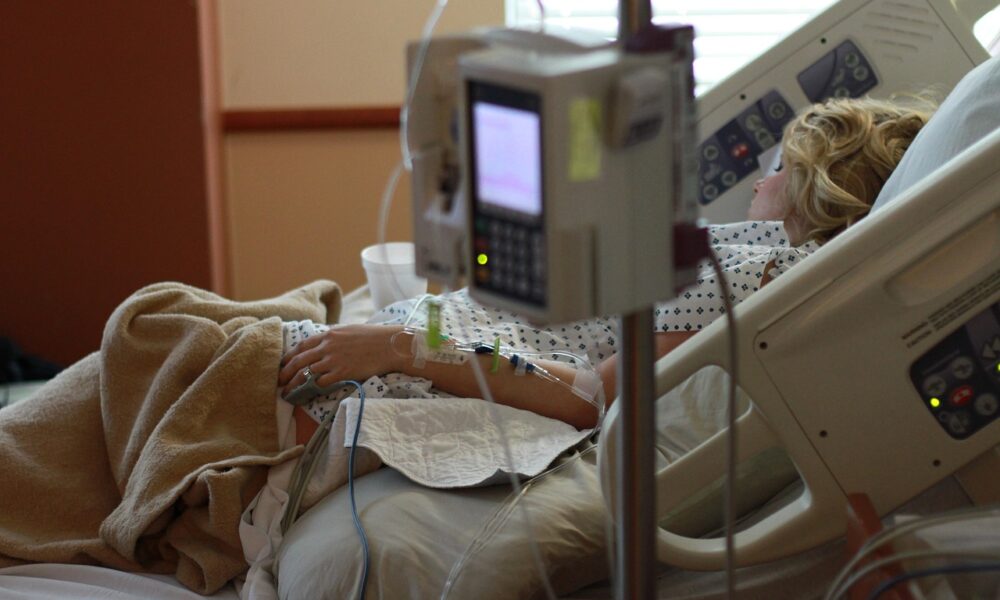 hospital 840135 1280