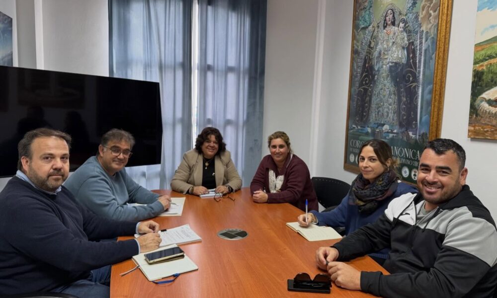 Reunion sindicatos Huevar