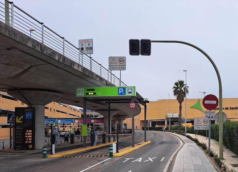 Aparcamiento aeropuerto Sevilla