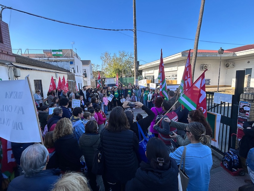 Colegio Gerena protesta 2