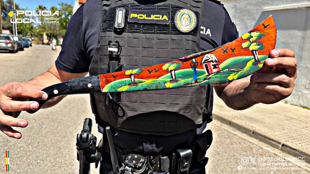 Policia castilleja machete