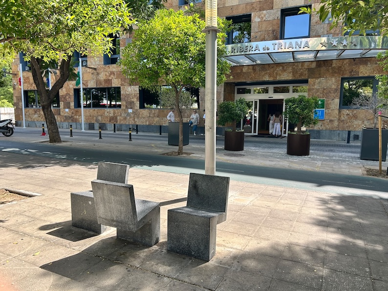 Bancos plaza de chapina