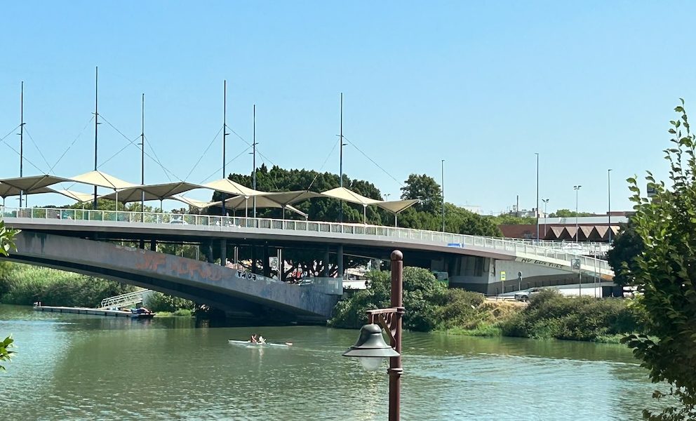 Puente Cristo la expiracion Sevilla