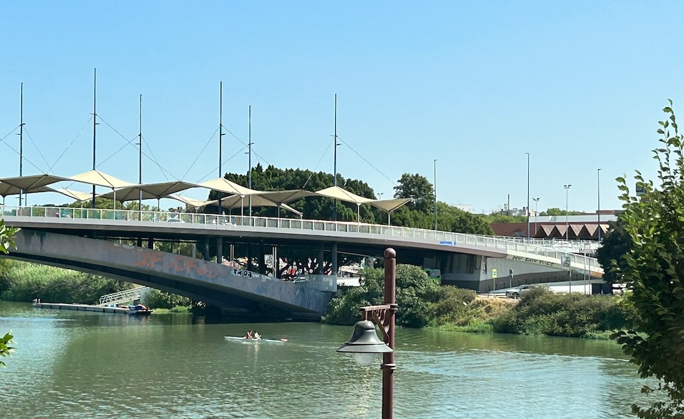 Puente Cristo la expiracion Sevilla