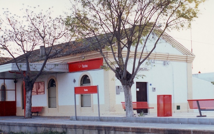 Estacion Tocina