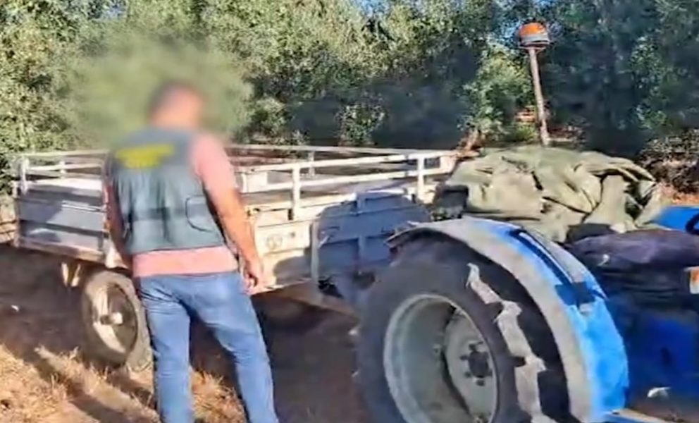 Guardia Civil tractor