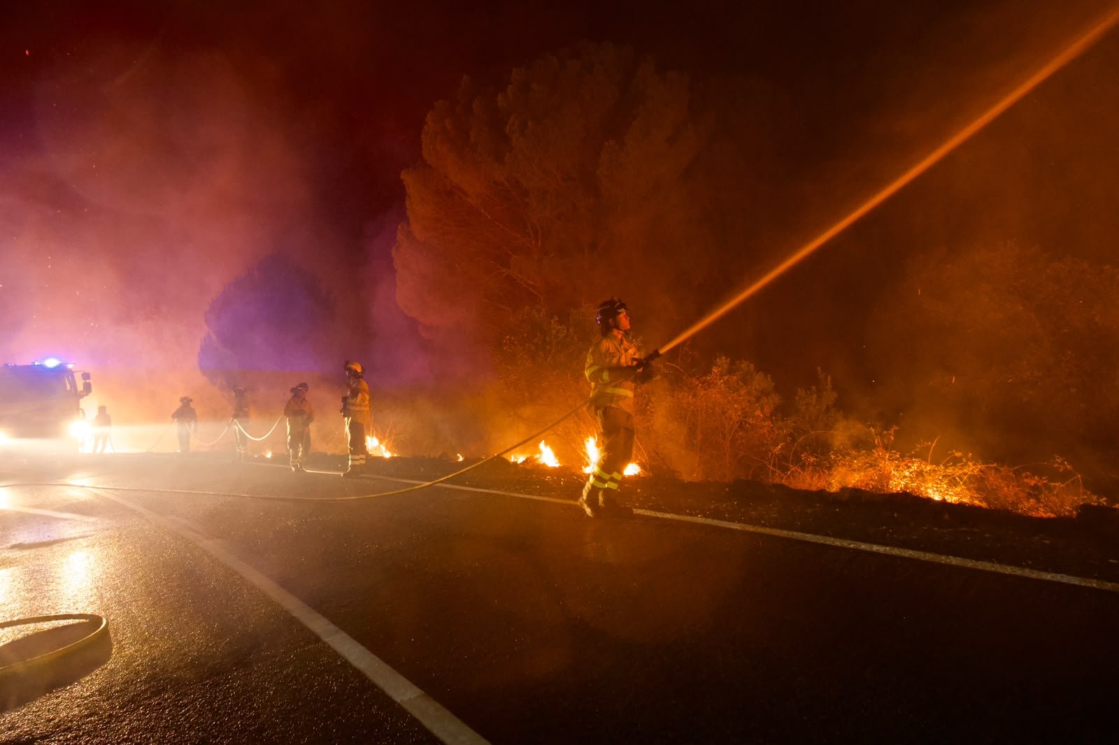 Incendio forestal bomberos