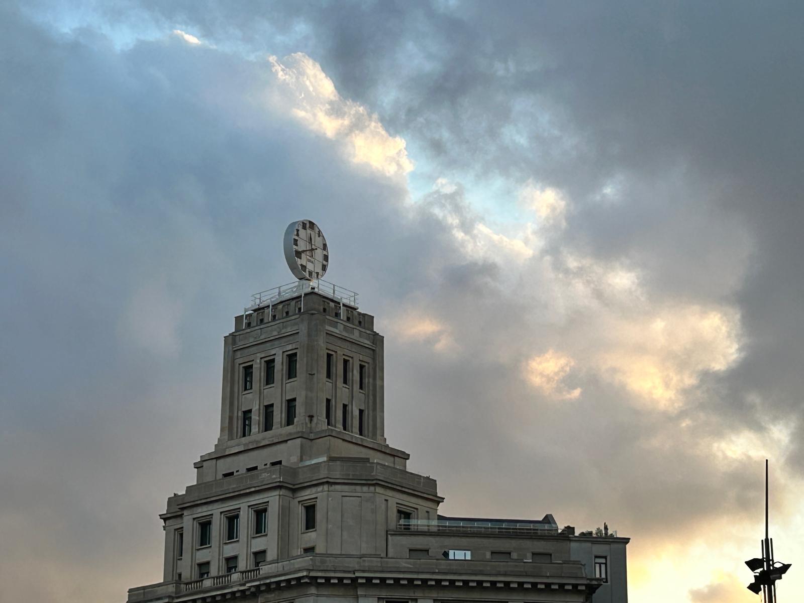 Reloj nubes