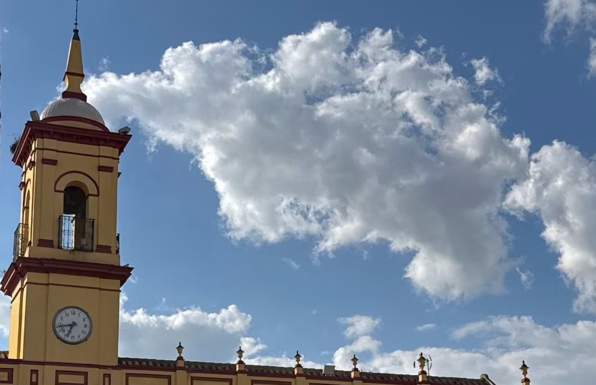 Arahal nubes Ayuntamiento