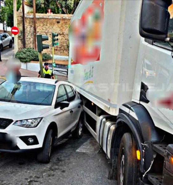 Camion atascado Castilleja 2