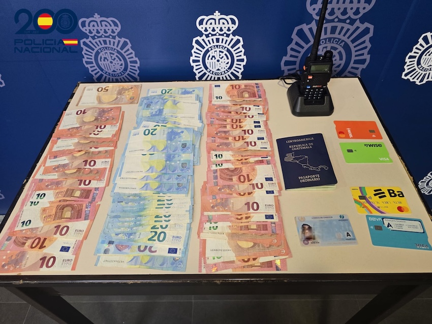 Dinero policia nacional