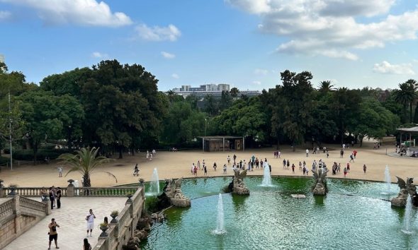 Parque Barcelona vistas fuente