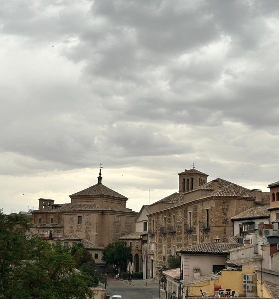 Pueblo vistas nubes 1
