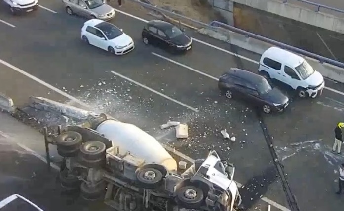 Accidente camion autopista