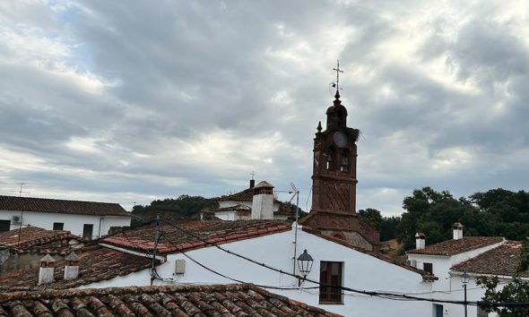 Iglesia corteconcepcion nubes