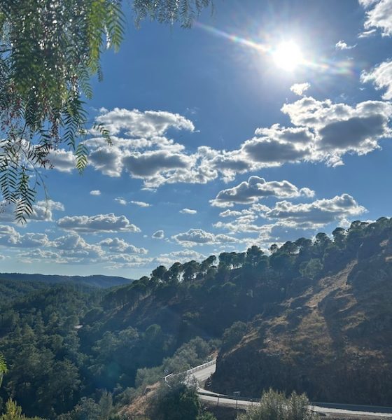 Nubes paisaje montanas